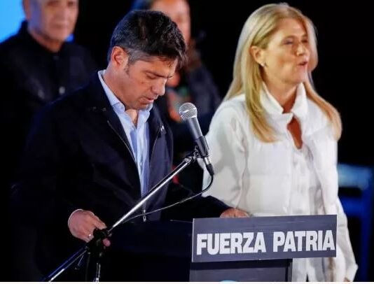 Kicillof habló de un resultado ajustado y cuestionó a Milei por la política económica