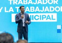 Lanús: el intendente reconoció a más de 200 empleados municipales por su trayectoria