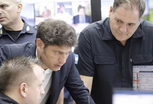 Provincia de Buenos Aires: Kicillof licitó la modernización del 911 por más de $23.000 millones