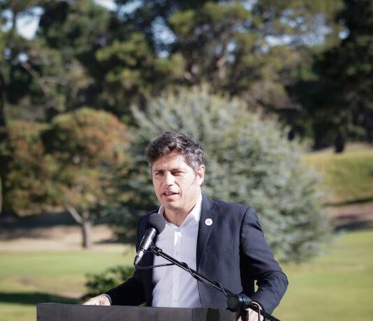 Kicillof denuncia presiones de La Cámpora y sigue abierta la negociación por el PJ