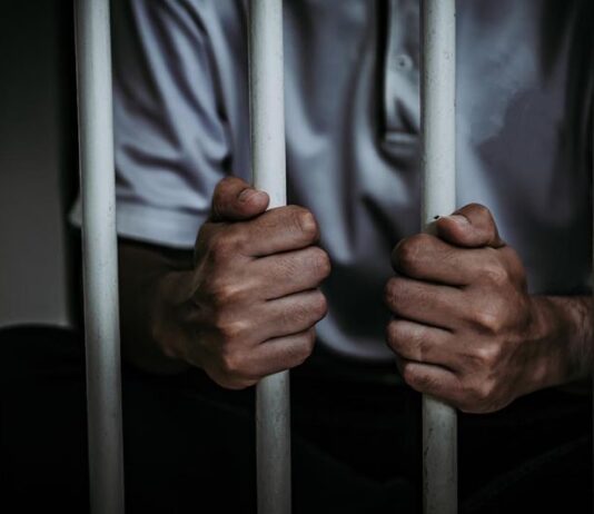 Un preso oriundo de Lanús se encuentra prófugo