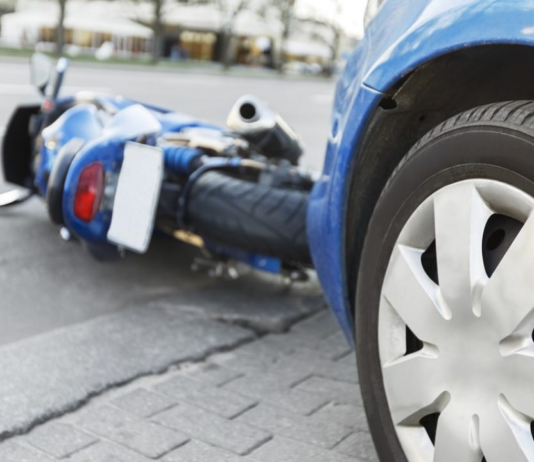 Un delincuente quedó hospitalizado luego de un choque