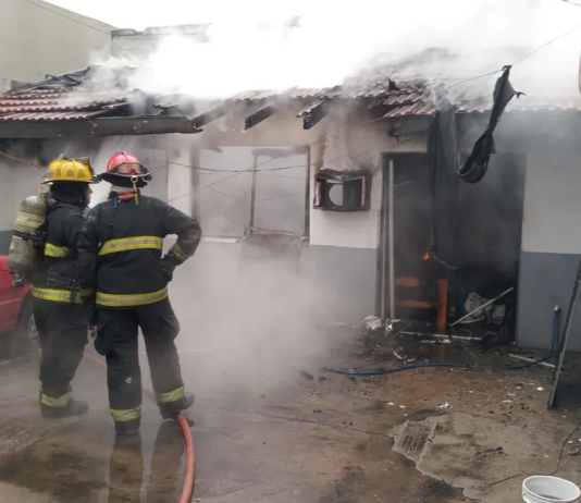Investigan la muerte de un hombre en un incendio