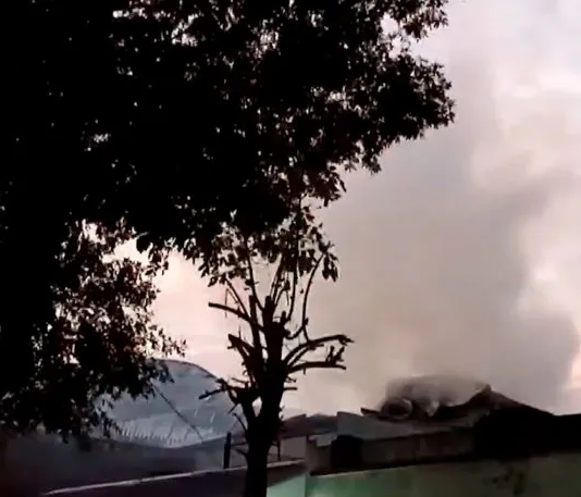 Se registró un preocupante incendio en una fábrica de cervezas