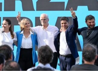 San Martín fue escenario del cierre de campaña de Kicillof con críticas a Milei