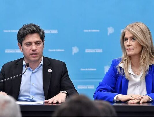 Kicillof logró la aprobación de la deuda y cuestionó a Milei por su postura ante la sesión